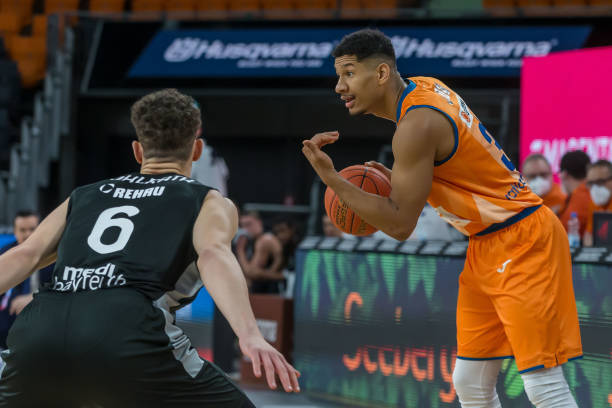 大量外部竞 大量外部竞