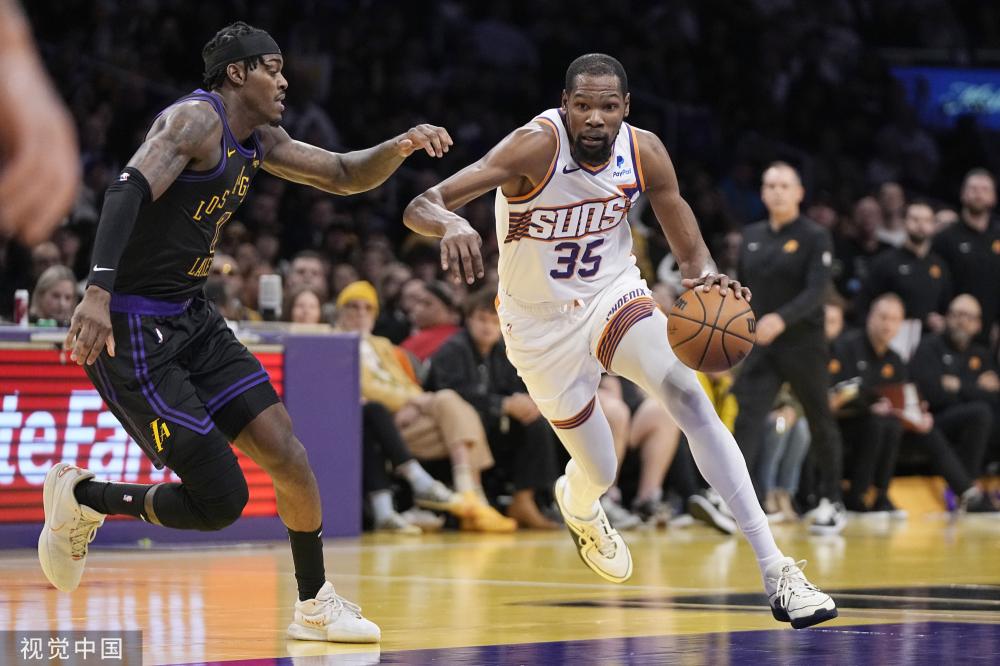 在足球转会 在足球转会